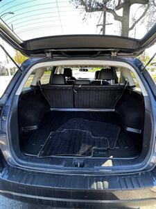 2011 Subaru Outback 3.6R Limited   - Photo 9 - Panorama City, CA 91402