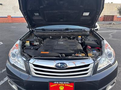 2011 Subaru Outback 3.6R Limited - Photo 11 - Panorama City, CA 91402