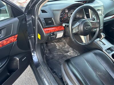 2011 Subaru Outback 3.6R Limited - Photo 18 - Panorama City, CA 91402