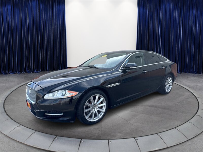 2013 Jaguar XJ  