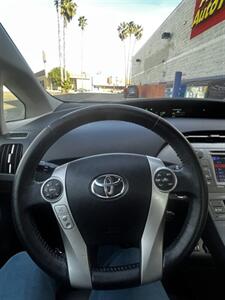 2014 Toyota Prius Five   - Photo 12 - Panorama City, CA 91402