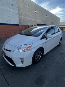 2014 Toyota Prius Five   - Photo 1 - Panorama City, CA 91402