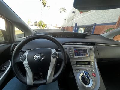 2014 Toyota Prius Five   - Photo 13 - Panorama City, CA 91402