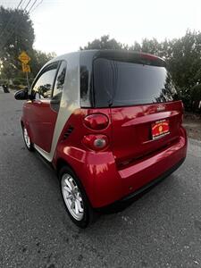 2010 Smart fortwo passion   - Photo 2 - Panorama City, CA 91402