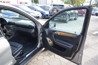 2007 Mercedes-Benz C-class  c230 sport 6 speed - Photo 13 - Panorama City, CA 91402