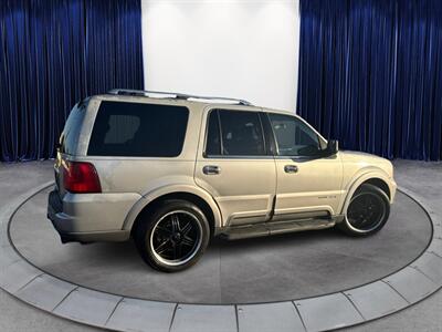 2004 Lincoln Navigator Luxury   - Photo 5 - North Hills, CA 91343