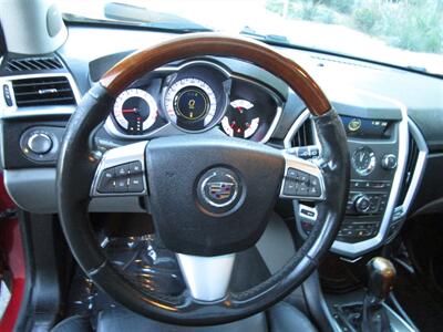 2010 Cadillac SRX Luxury Collection   - Photo 19 - Panorama City, CA 91402