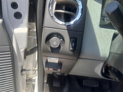 2014 Ford F-550 Super Duty   - Photo 17 - North Hills, CA 91343