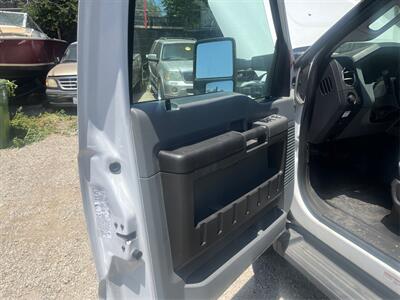 2014 Ford F-550 Super Duty   - Photo 19 - North Hills, CA 91343