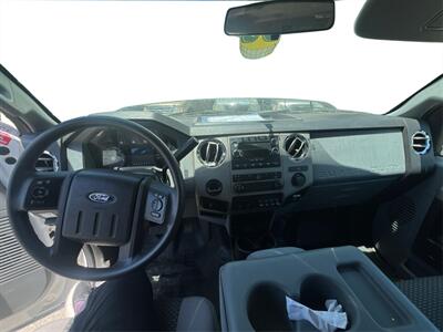 2014 Ford F-550 Super Duty   - Photo 22 - North Hills, CA 91343