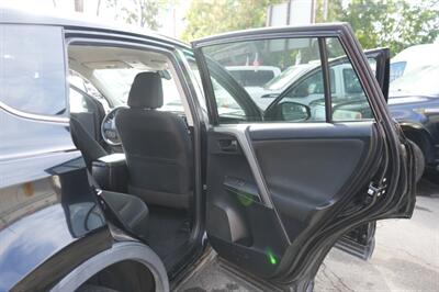 2018 Toyota RAV4 LE   - Photo 14 - Panorama City, CA 91402