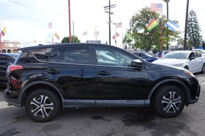 2018 Toyota RAV4 LE   - Photo 6 - Panorama City, CA 91402