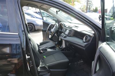 2018 Toyota RAV4 LE   - Photo 13 - Panorama City, CA 91402