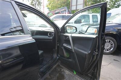2018 Toyota RAV4 LE   - Photo 12 - Panorama City, CA 91402
