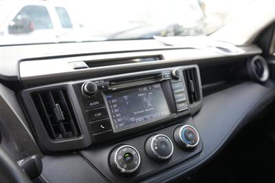 2018 Toyota RAV4 LE   - Photo 25 - Panorama City, CA 91402
