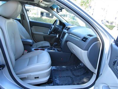 2010 Ford Fusion Hybrid   - Photo 15 - Panorama City, CA 91402