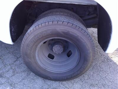 2006 Ford F-350 XL   - Photo 7 - Panorama City, CA 91402