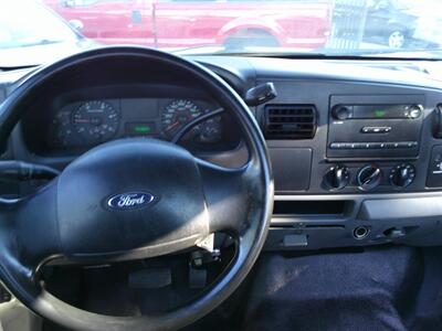 2006 Ford F-350 XL   - Photo 14 - Panorama City, CA 91402