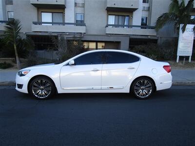 2014 Kia Cadenza Premium   - Photo 2 - Panorama City, CA 91402