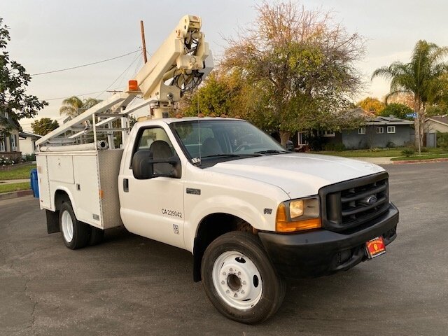 1999 Ford F-450 Super Duty BUCKET TRUCK   - Photo 1 - Panorama City, CA 91402