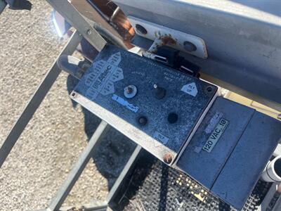 1999 Ford F-450 BUCKET TRUCK   - Photo 4 - Panorama City, CA 91402