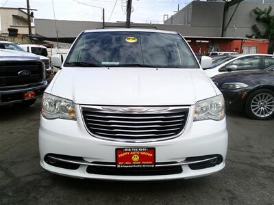 2015 Chrysler Town & Country Touring - Photo 6 - Panorama City, CA 91402