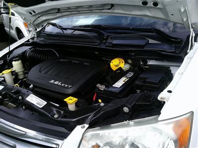2015 Chrysler Town & Country Touring - Photo 22 - Panorama City, CA 91402