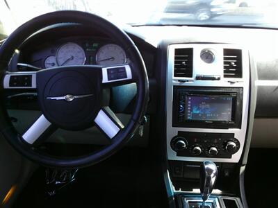 2007 Chrysler 300 Series Touring   - Photo 17 - Panorama City, CA 91402