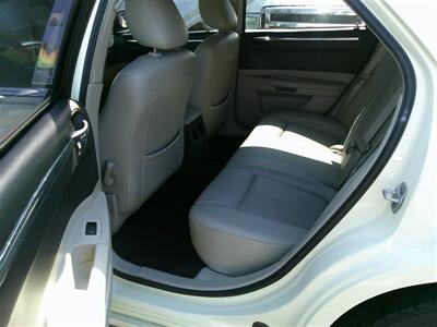 2007 Chrysler 300 Series Touring   - Photo 11 - Panorama City, CA 91402