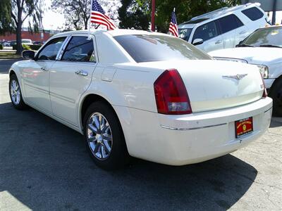 2007 Chrysler 300 Series Touring   - Photo 2 - Panorama City, CA 91402