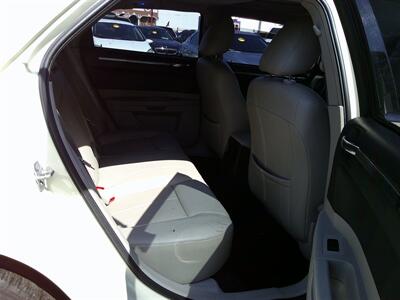 2007 Chrysler 300 Series Touring   - Photo 13 - Panorama City, CA 91402