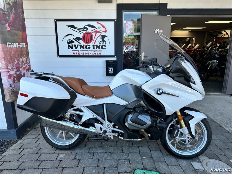 2023 BMW R 1250 RT  PREMIUM - Photo 1 - San Ramon, CA 94583