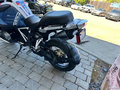 2024 BMW R1250 GS ADVENTURE TROPHY   - Photo 6 - San Ramon, CA 94583