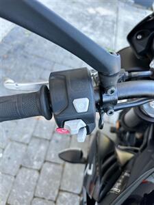 2019 Triumph STREET TRIPLE R   - Photo 12 - San Ramon, CA 94583