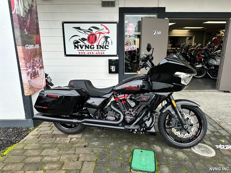 2024 HARLEY DAVIDSON ROAD GLUID CVO ST   - Photo 1 - San Ramon, CA 94583