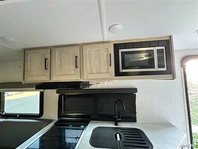 2021 Forest River Rockwood M-19 - ROO SERIES   - Photo 28 - San Ramon, CA 94583