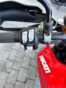 2022 Ducati Hypermotard 950 - Photo 12 - San Ramon, CA 94583
