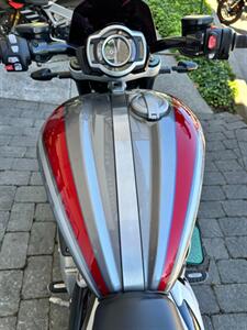 2023 Triumph Rocket 3 R (TOW-TONE)   - Photo 10 - San Ramon, CA 94583