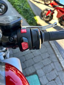 2023 Triumph Rocket 3 R (TOW-TONE)   - Photo 12 - San Ramon, CA 94583