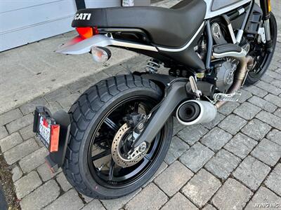 2017 DUCATI SCRAMBLER ICON   - Photo 8 - San Ramon, CA 94583