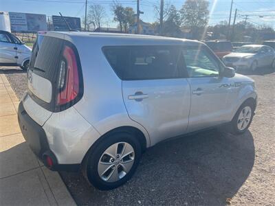 2015 Kia Soul   - Photo 21 - Galloway, OH 43119