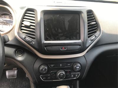 2016 Jeep Cherokee Latitude Altitude   - Photo 13 - Galloway, OH 43119