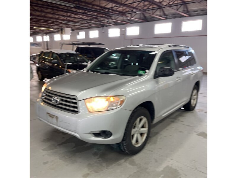 2010 Toyota Highlander - Photo 1 - Galloway, OH 43119