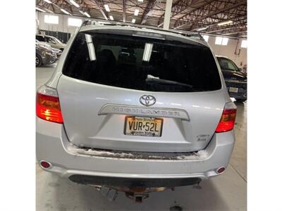 2010 Toyota Highlander   - Photo 7 - Galloway, OH 43119