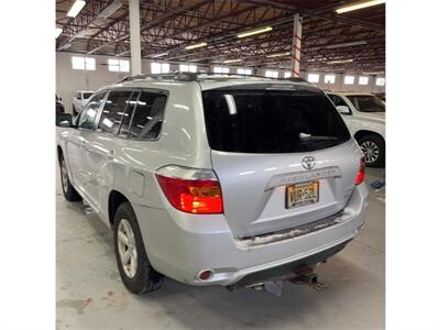 2010 Toyota Highlander   - Photo 11 - Galloway, OH 43119
