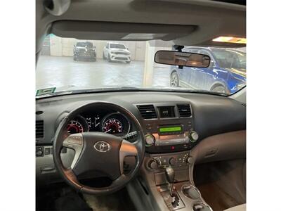 2010 Toyota Highlander   - Photo 13 - Galloway, OH 43119
