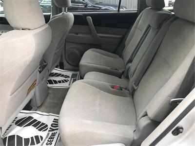 2010 Toyota Highlander   - Photo 20 - Galloway, OH 43119