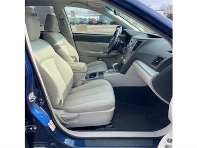 2010 Subaru Outback 2.5i Premium   - Photo 22 - Columbus, OH 43223