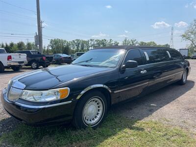 1999 Lincoln Town Car Executive Limousine   - Photo 12 - Galloway, OH 43119