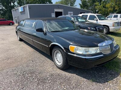 1999 Lincoln Town Car Executive Limousine   - Photo 11 - Galloway, OH 43119